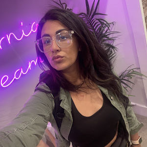 Meet your Posher, Nydia